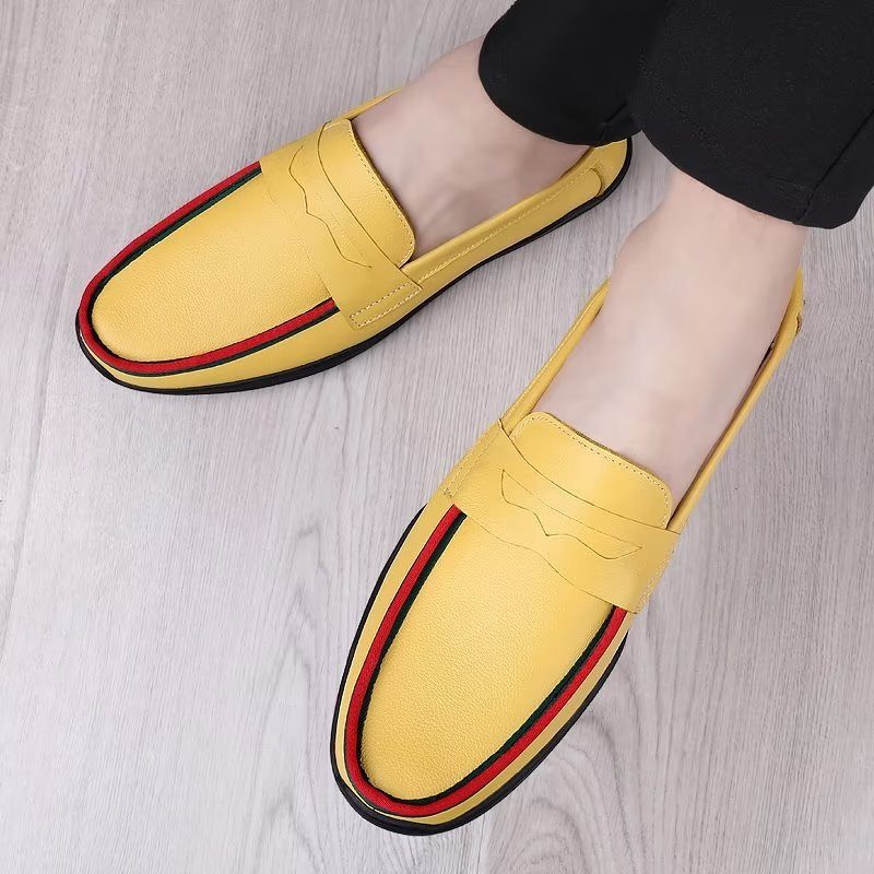 Mænds Fritidssko Elegante Pu Slip-on Loafers Med Metalmode - Gul